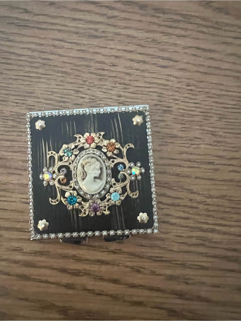 Vintage-Inspired Black Floral Cameo Compact Mirror